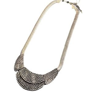 NWT Tuvous Silver Omega Chain w  Textured Metal Bib Necklace